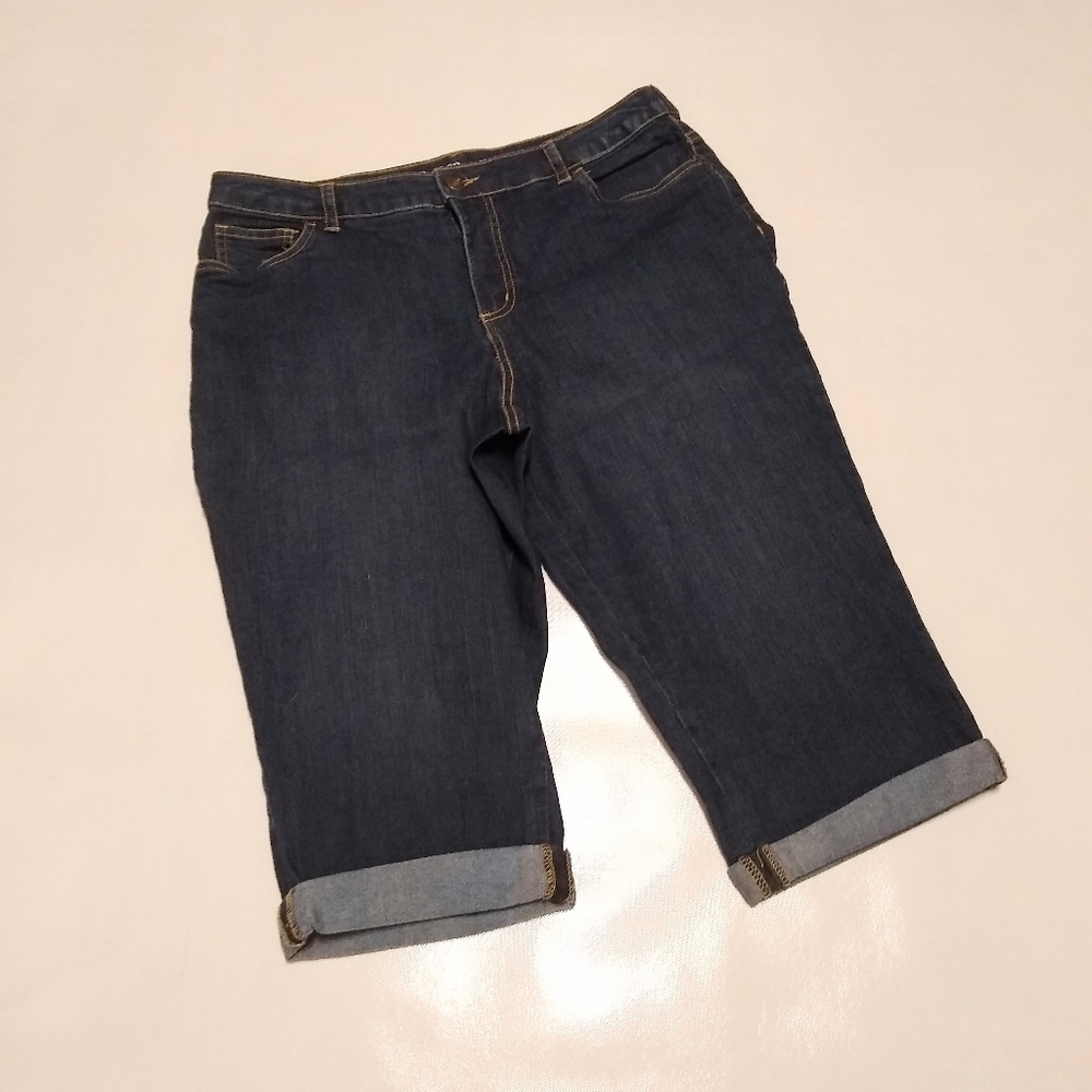 CROFT & BARROW Natural Fit stretch jean cuffed capris, 14